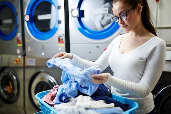 dirty-shirt-laundry-service (1)