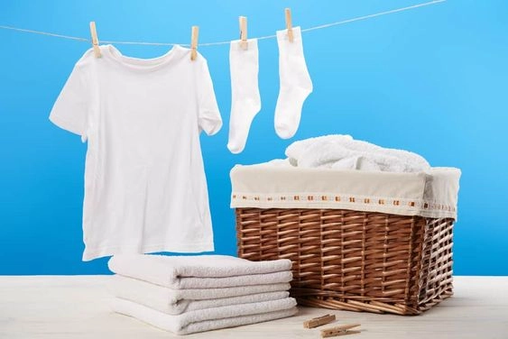 white T Shirt with towels and box